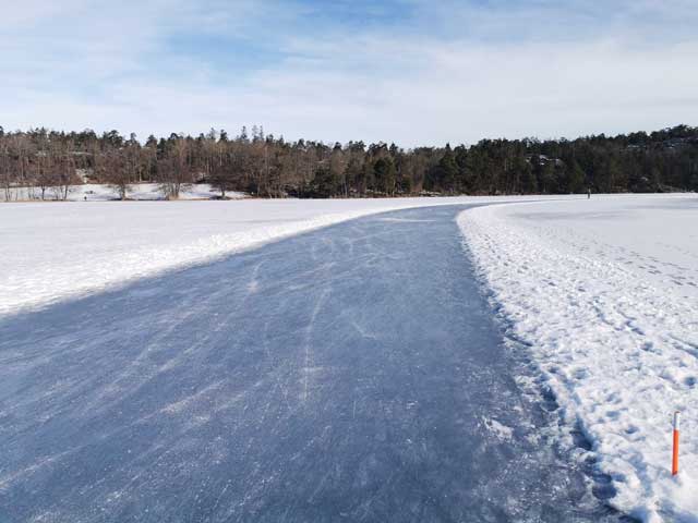 Featured image for “Skridskouthyrningen & Sjöcaféet har kvällsöppet onsdag och torsdag! ⛸❄☕”